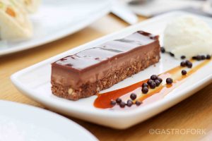 chocolate peanut butter crunch bar cactus club